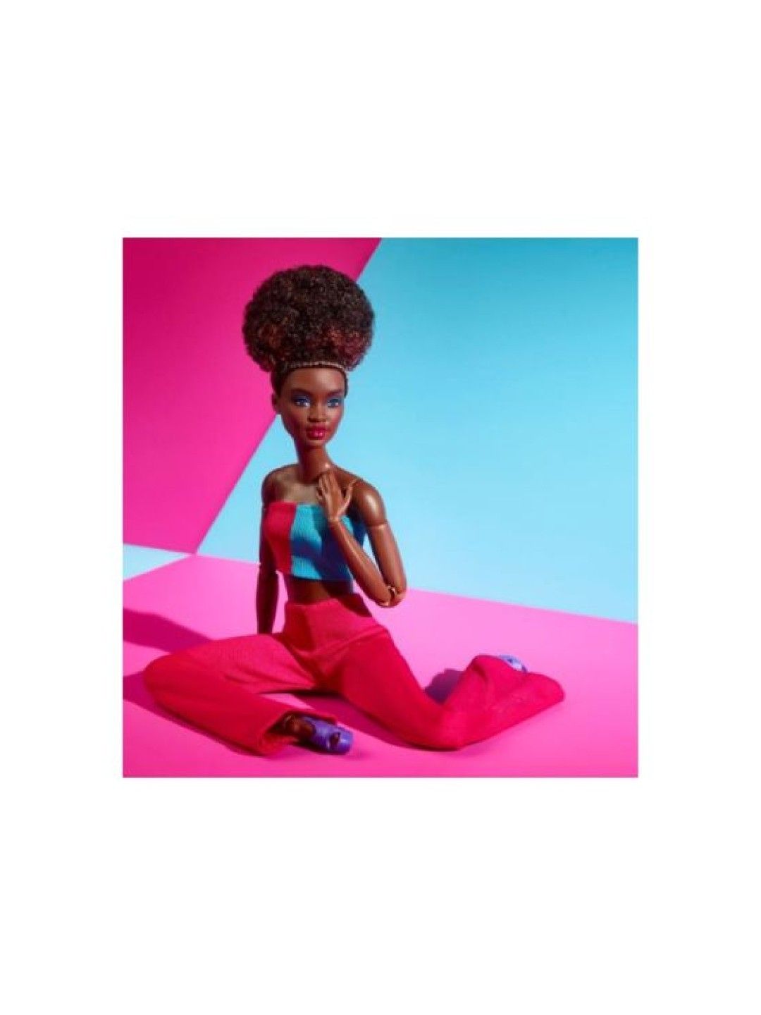 Signature Looks Doll - Natural Black Hair, Color Block Crop Top