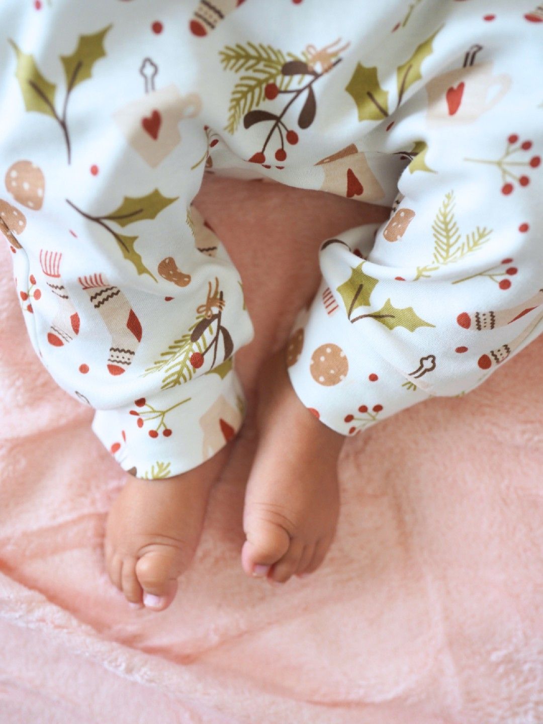 2-piece Baby Pajama Set - Mistletoe
