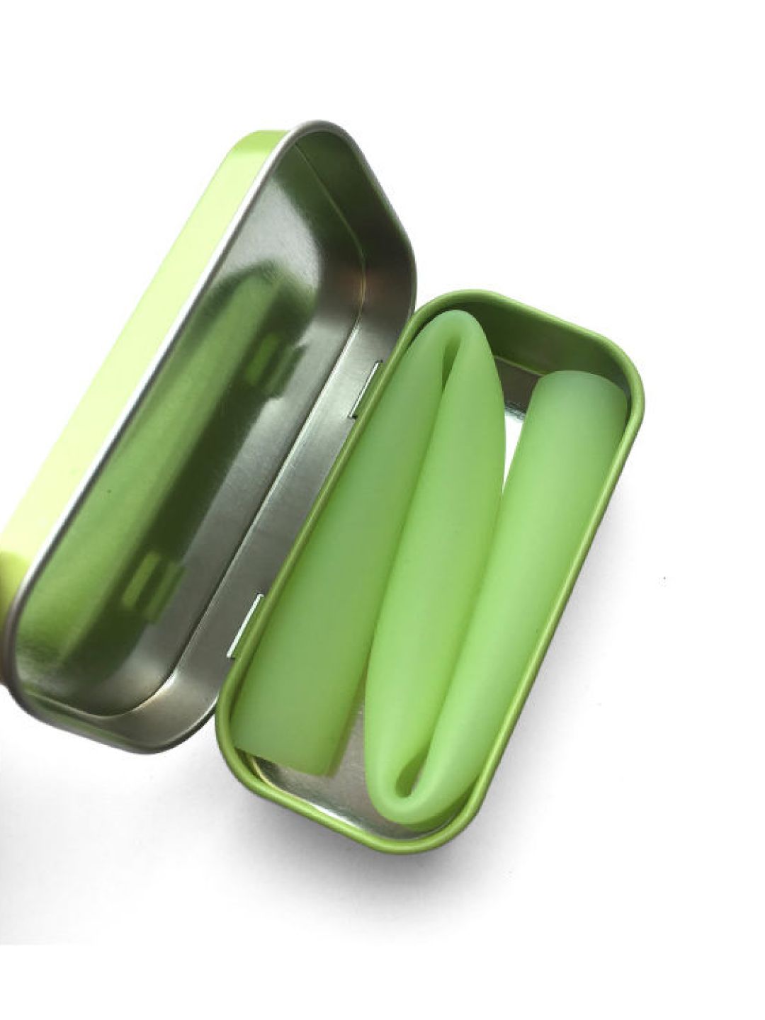 Reusable X-Wide Silicone Straw with Travel Tin Case